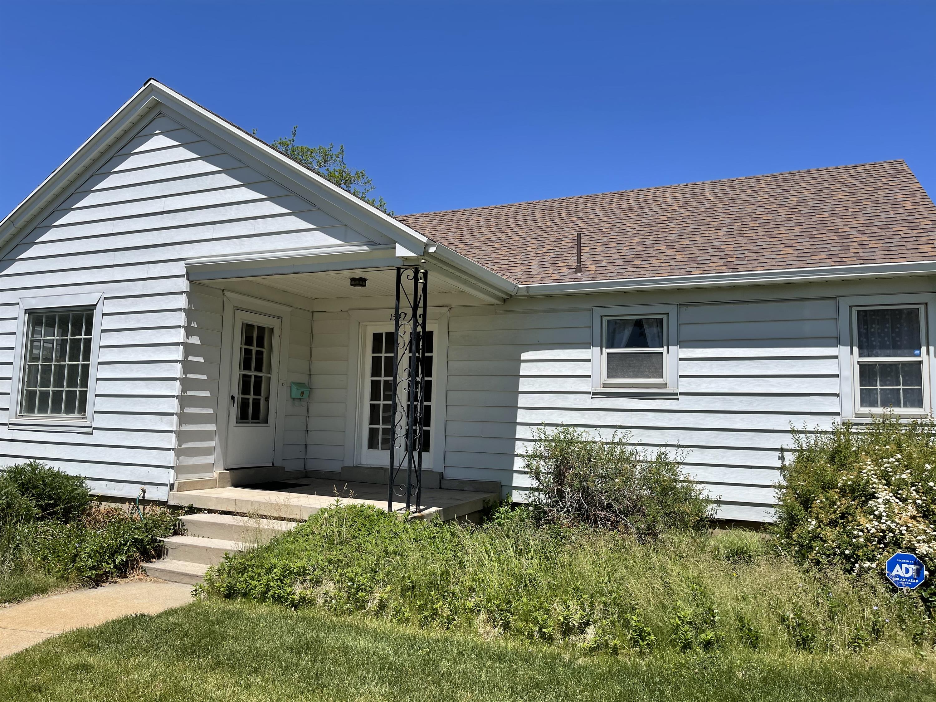 1547 E Hollywood Ave